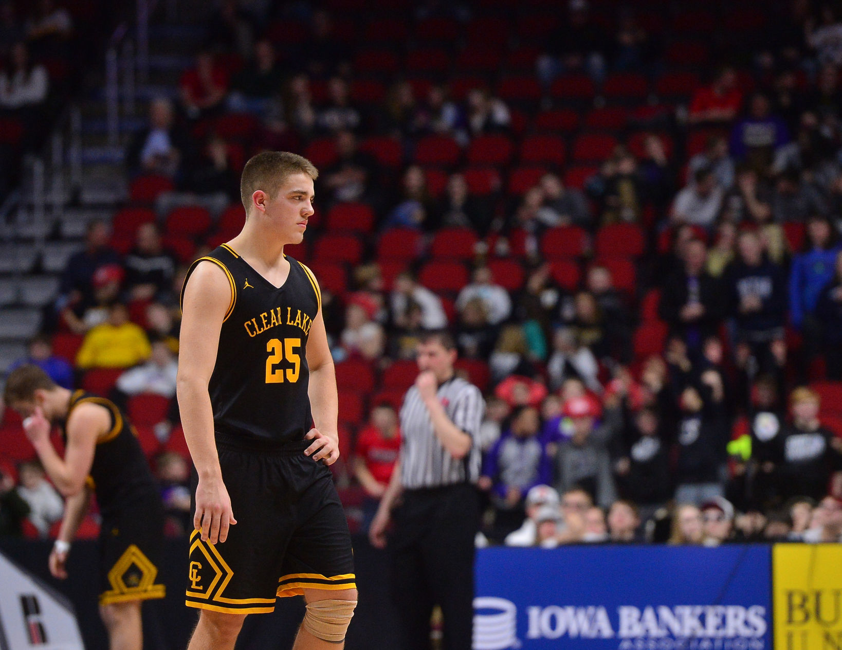 State BBall Clear Lake vs. Norwalk 29